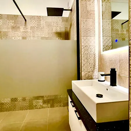 Alexandru Private * Neptun